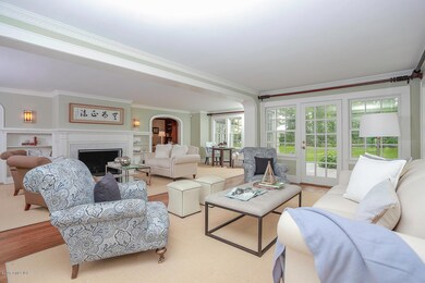 8 Willow Rd Riverside CT 06878-large-052
