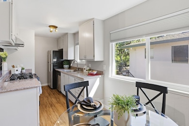 2137 Arroyo Ct unit 4, Pleasanton, CA 94588 - photo 6