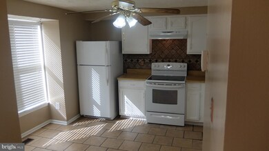 9101 Aspenpark Ct, Lorton, VA 22079 - photo 5