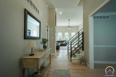 3530 SW Spring Hill Dr, Topeka, KS 66614 - photo 4