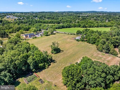 3815 Schuylkill Rd, Spring City, PA 19475 - photo 5