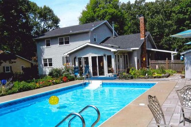 9 Kim Dr, Albany, NY 12211 - photo 3