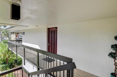 620 Greensward Ln unit 202KS, Delray Beach, FL 33445 - photo 2