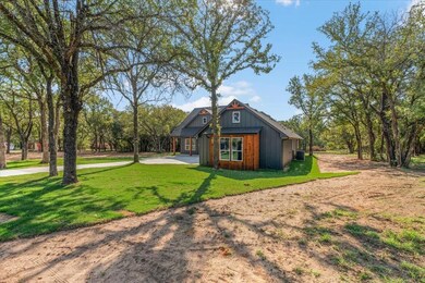 1781 Je Woody Rd, Springtown, TX 76082 - photo 4