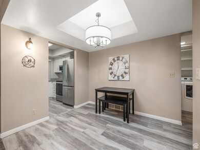 288 E Peach Ln S, Bountiful, UT 84010 - photo 7