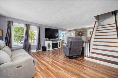 858 Allison Ave, Lorain, OH 44052 - photo 4