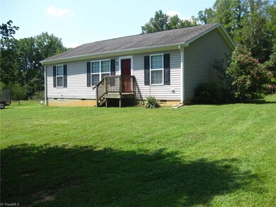 1208 Foxfire Rd, Asheboro, NC 27205 - photo 2