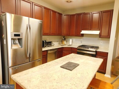 6806 Riverfront Dr unit 6806, Palmyra, NJ 08065 - photo 4