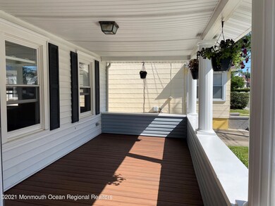 NewTrexFrontporch