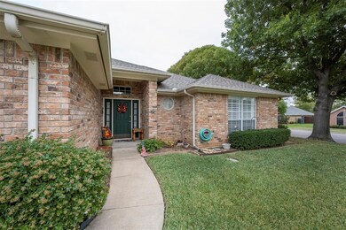 1541 Shadow Run, Weatherford, TX 76086 - photo 2