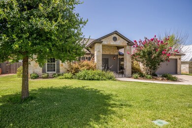 805 Dogwood Ln, Fredericksburg, TX 78624 - photo 3