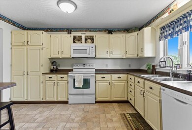 845 Upper St, Turner, ME 04282 - photo 7