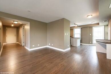2545 W Catalpa Ave unit 4A, Chicago, IL 60625 - photo 6