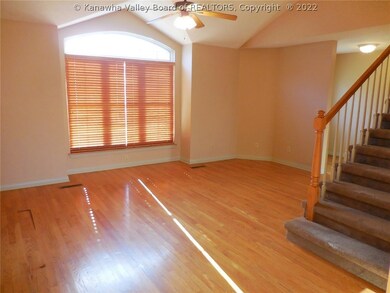 244 Pine Cir, Dunbar, WV 25064 - photo 5