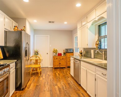 1425 Highland Dr, Bay City, TX 77414 - photo 4