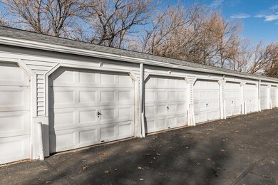 3751 12th Ave SW, Cedar Rapids, IA 52404 - photo 6