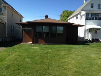 1618 Elizabeth St, Scranton, PA 18504 - photo 2