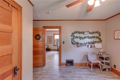 2141 SE 5th St, Des Moines, IA 50315 - photo 5