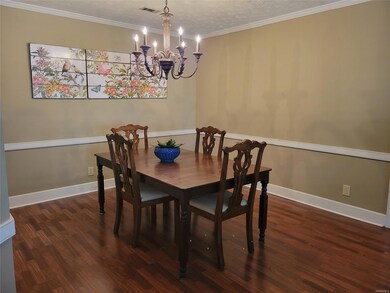 Formal Dining