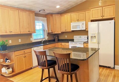 80 Nepaug Rd, Narragansett, RI 02882 - photo 4