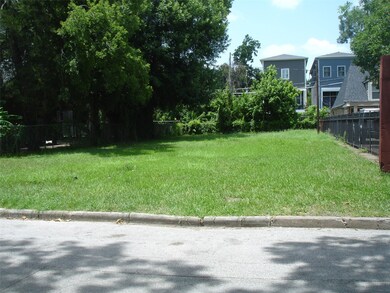 327 N Aurora St, Houston, TX 77008 - photo 3