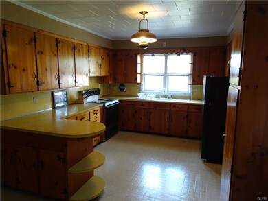 235 Penn St, Bath, PA 18014 - photo 7