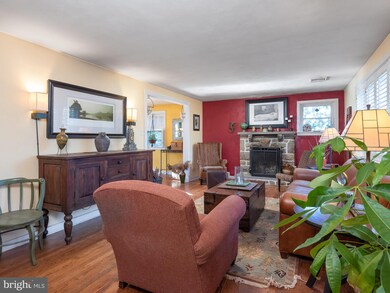 427 Brook Dr, Spring City, PA 19475 - photo 5