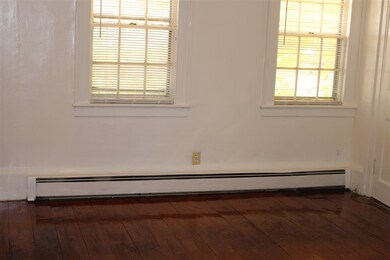 14 Exeter Rd unit 2, Newmarket, NH 03857 - photo 5