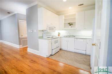 559 E Jones St unit A, Savannah, GA 31401 - photo 7