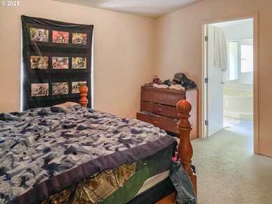 2965 Cavitt Creek Rd, Glide, OR 97443 - photo 4