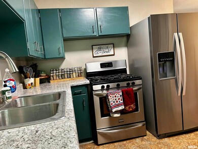 1633 N Ottawa St, Lincoln, IL 62656 - photo 5