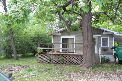 201 W Graham St, Prairie Grove, AR 72753 - photo 3