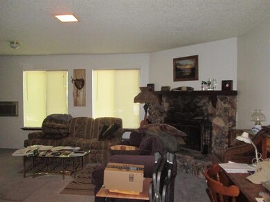 1100 SW 5th St, Grants Pass, OR 97526 - photo 4