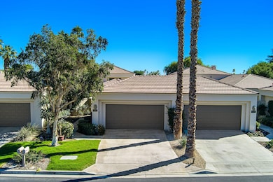 54108 Oaktree unit A143, La Quinta, CA 92253 - photo 2