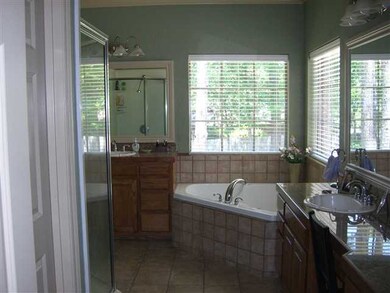 1126 1126 Ashwood, Tyler, TX 75703 - photo 6