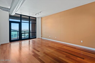 05-Living Room