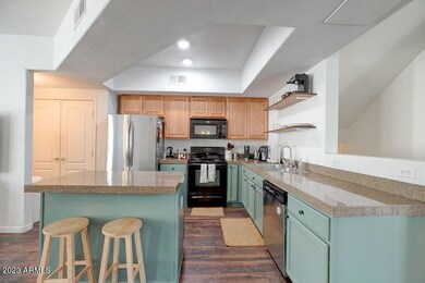 2402E5thSt-1