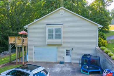 26 Quiet Woods Dr, Leicester, NC 28748 - photo 4