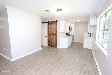 Dining/Kitchen View