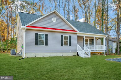 266 Westmoreland Dr, Colonial Beach, VA 22443 - photo 3