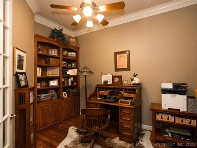Office with convenient built in shelves