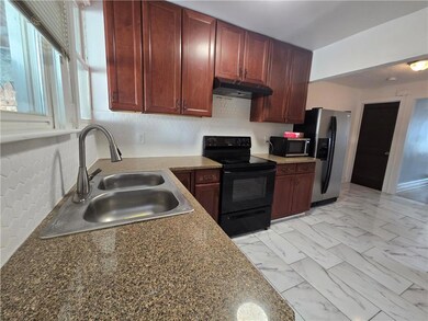 237 S Franklin St, Allentown, PA 18102 - photo 4