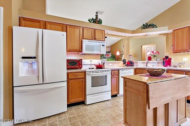 8088 Beatle Blvd, Jacksonville, FL 32244 - photo 6