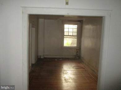 3505 Lucille Ave, Baltimore, MD 21215 - photo 2