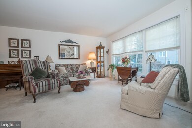 502 Princeton Cir unit 502, Newtown Square, PA 19073 - photo 3