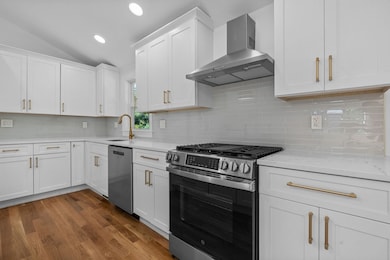 612 Whiting St, Hanover, MA 02339 - photo 6