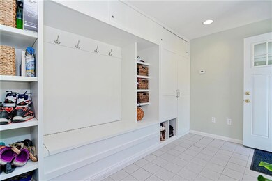 12 Valentine Dr, Barrington, RI 02806 - photo 3