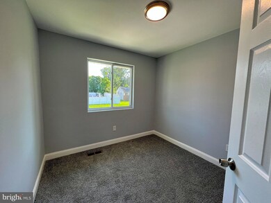 8839 Sigrid Rd, Randallstown, MD 21133 - photo 3