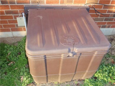 Fully encapsulated/Clean crawlspace system