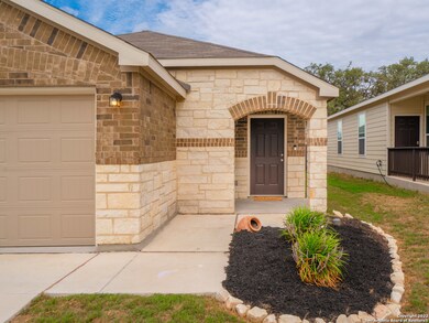 10155 Round Ridge, San Antonio, TX 78254 - photo 3